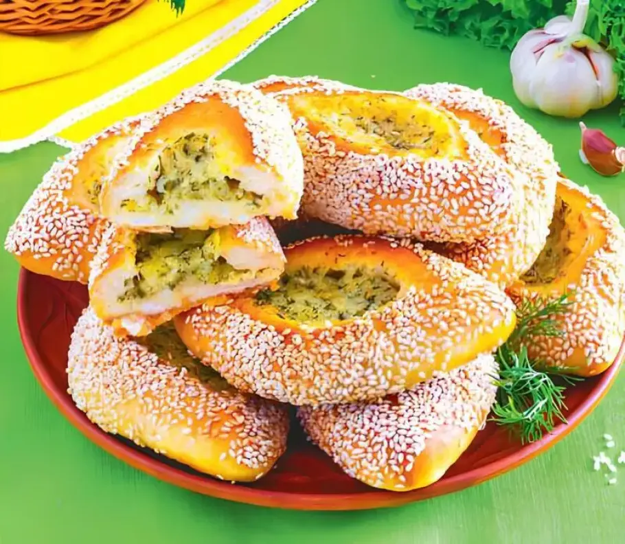Фото готового рецепта Лодочки с сыром и укропом