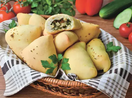 Фото Пирожки с сыром тофу, зеленью и чесноком