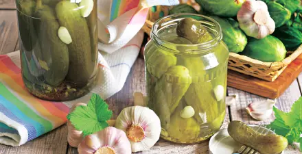 Фото Огурцы с чесночком и хреном