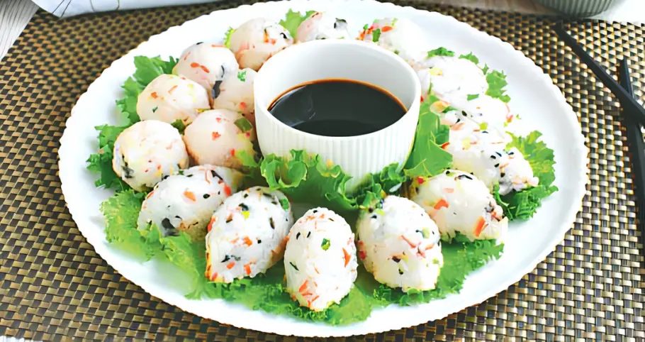 Фото готового рецепта Суши с крабовыми палочками