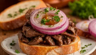 Изображение рецепта Бутерброды с куриной печенью и луковым джемом — нежная закуска