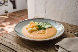 Превью рецепта Фруктово-овощной гаспачо с дыней и перцем