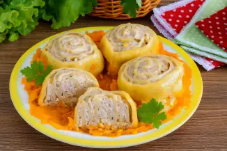 Превью рецепта Овощные штрудли с мясной начинкой