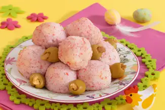 Превью рецепта Нежные крабовые шарики с пикантной начинкой