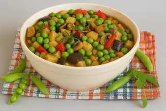 Превью рецепта Картофельное рагу грибами и горошком