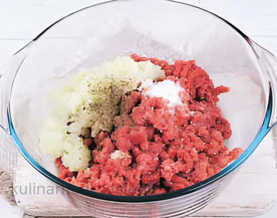 Пирог с мясом «Хризантема» - шаг 2 (изображение)