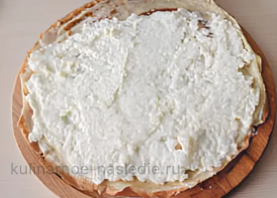 Блинные роллы с рыбой, рисом и огурцом - шаг 6 (изображение)