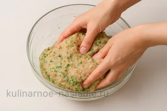 Домашние колбаски из курицы и индейки с летними травами - шаг 5 (изображение)