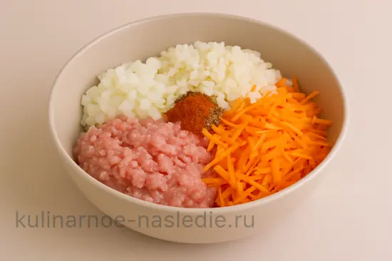 Нежные голубцы из пекинской капусты с мясной начинкой - шаг 5 (изображение)