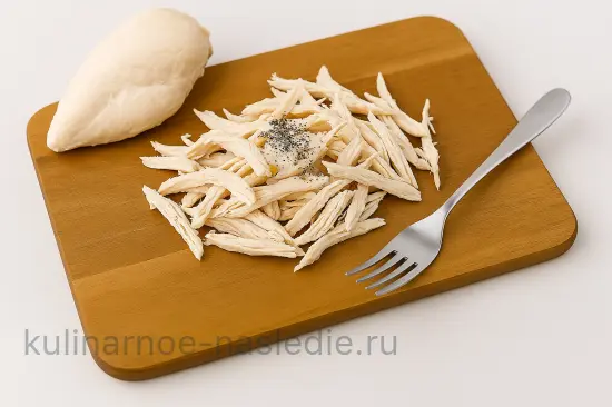Салат с курицей и овощами под маково-горчичным соусом - шаг 5 (изображение)