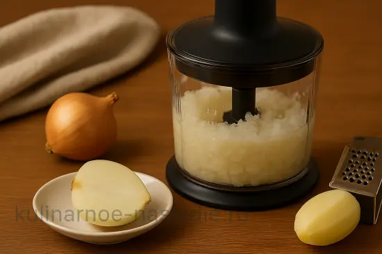 Драники с маринованными грибами и укропом - шаг 2 (изображение)