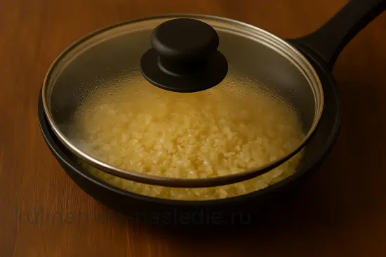 Запеканка с картофелем, рисом и курицей в овощах - шаг 4 (изображение)