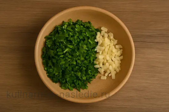 Огуречный салат с яблоками и сельдереем на зиму - шаг 2 (изображение)