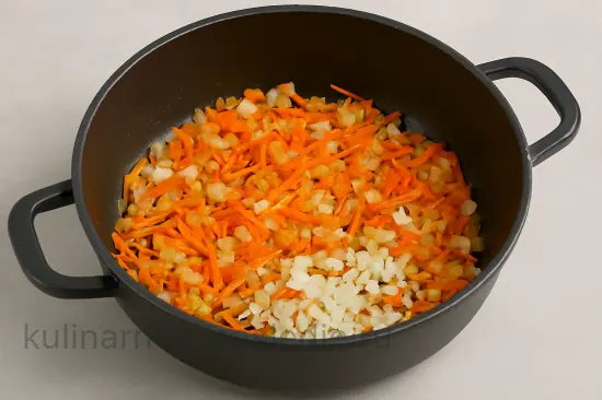Овощной суп с кабачками и помидорами - шаг 2 (изображение)