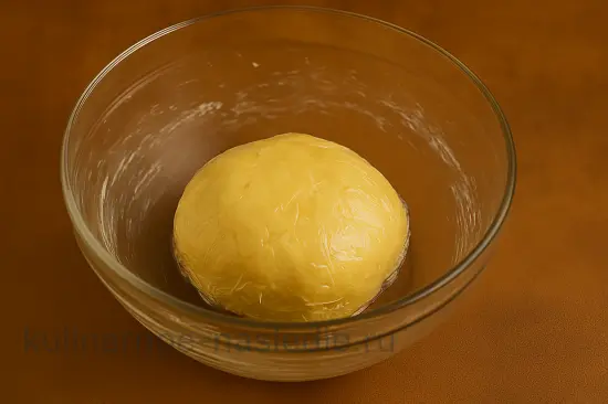 Рассыпчатое песочное печенье - шаг 3 (изображение)