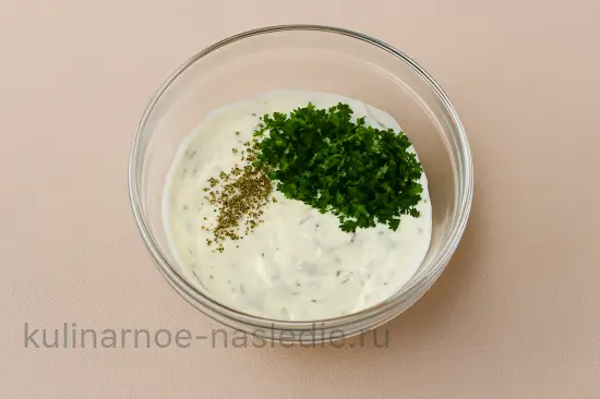 Куриное филе запеченное с помидорами и сыром - шаг 4 (изображение)