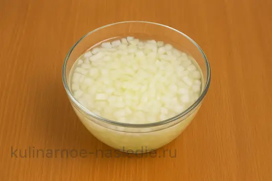Салат с селедкой, картофелем и яблоком - шаг 3 (изображение)