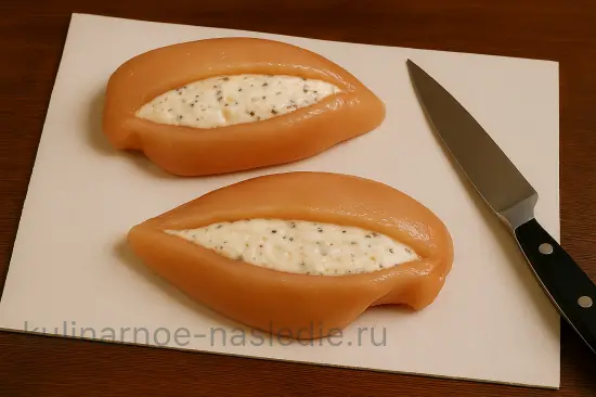 Куриные грудки с беконом в ореховом кляре - шаг 3 (изображение)