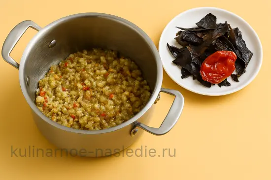 Икра из баклажанов по-турецки - шаг 2 (изображение)