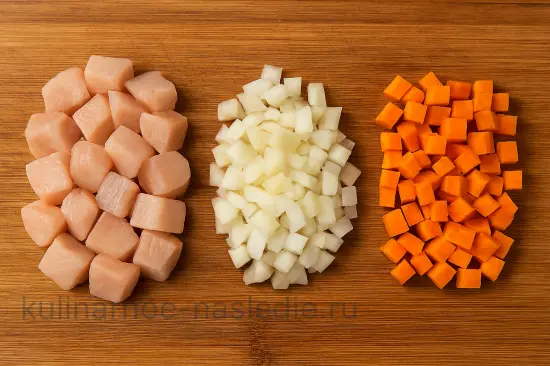 Сырный крем-суп с брокколи и курицей - шаг 1 (изображение)