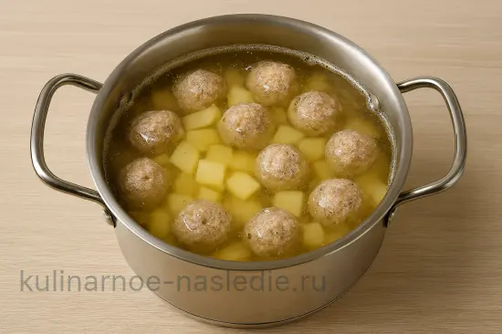 Суп с фрикадельками и овощами - шаг 2 (изображение)