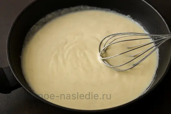 Жульен с курицей и грибами в сливочном соусе - шаг 5 (изображение)