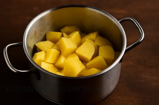 Картофельное пюре с молоком и сливочным маслом - шаг 3 (изображение)