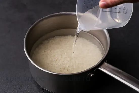 Приготовление риса для онигири и суши - шаг 2 (изображение)