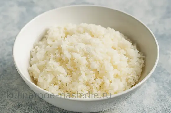 Онигири с лососем и сливочным сыром - шаг 1 (изображение)