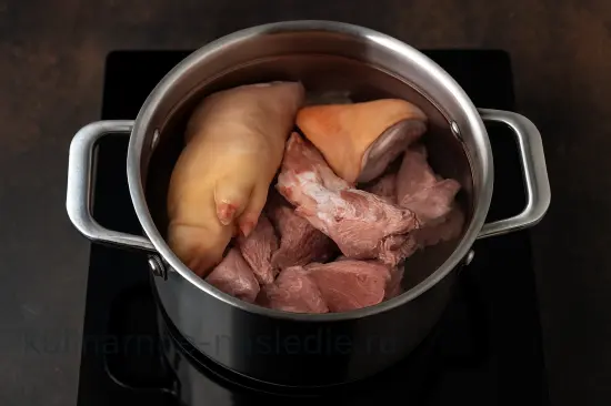 Свиной холодец классический - шаг 2 (изображение)
