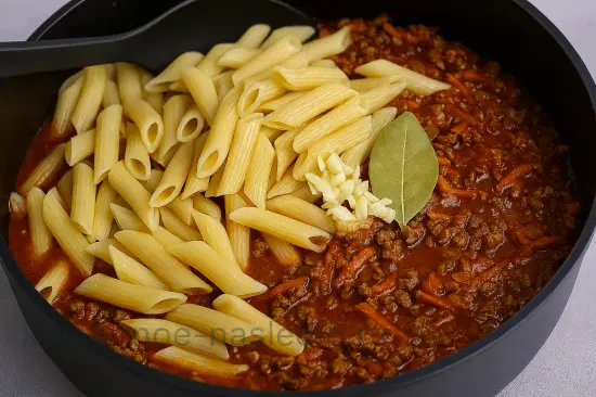 Макароны по-флотски с фаршем - шаг 6 (изображение)