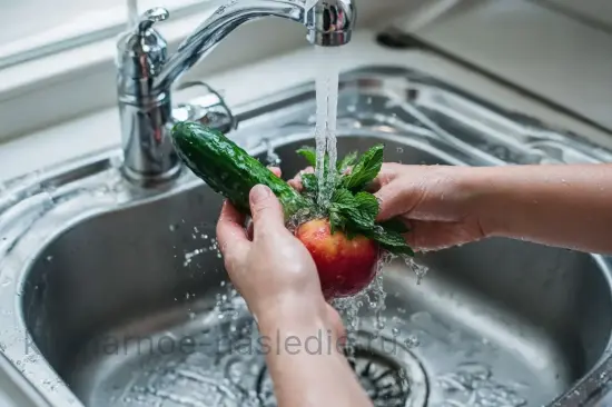 Освежающий смузи с огурцом и мятой - шаг 1