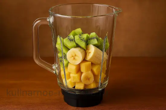 Тропический смузи с киви и бананом - шаг 2