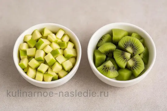 Смузи с яблоком и киви - шаг 1