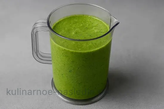 Зеленый смузи с киви и шпинатом - шаг 3