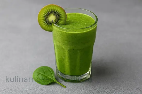 Зеленый смузи с киви и шпинатом - шаг 5
