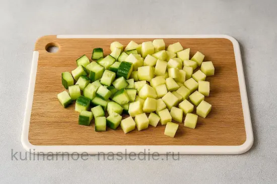 Освежающий смузи с огурцом и яблоком - шаг 1