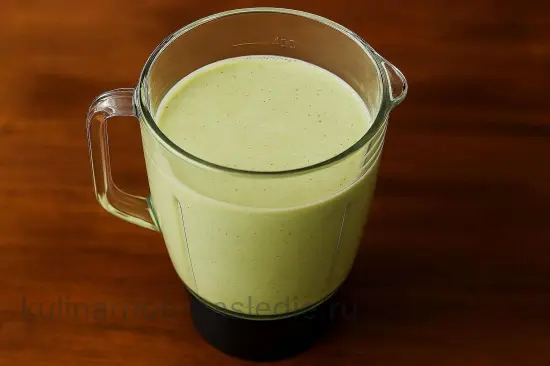 Смузи киви банан - шаг 4
