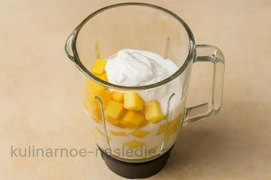 Тропический смузи с манго и кокосом - шаг 3