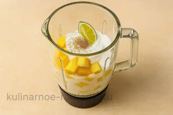 Тропический смузи с манго и кокосом - шаг 4