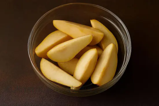 Шашлык из свиной шеи с гранатовым соусом - шаг 4. Подготовка груш