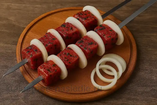 Шашлык из свинины в маринаде с аджикой и базиликом - шаг 4 (изображение)