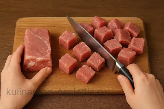 Лучший маринад для шашлыка из свинины с луком и уксусом - шаг 1