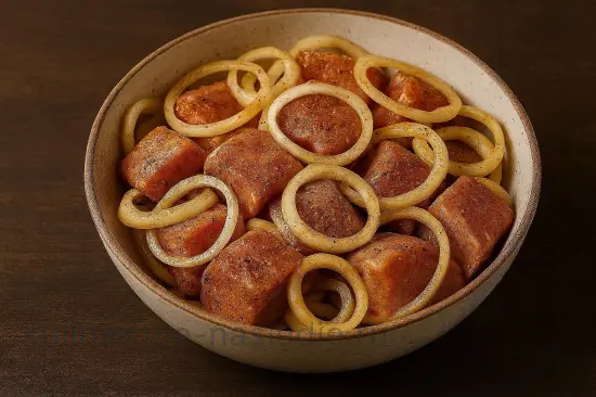 Классический шашлык из свинины в уксусно-луковом маринаде - шаг 3. Маринование мяса