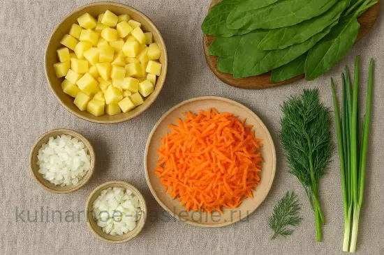 Зеленый борщ с щавелем, яйцом и копченой колбасой - шаг 1. Подготовка овощей и зелени