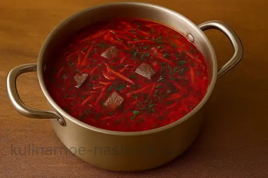 Красный борщ с мясом - шаг 8. Настаивание борща