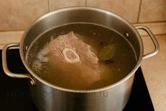 Классический украинский борщ с мясом и свеклой - шаг 1 (изображение)