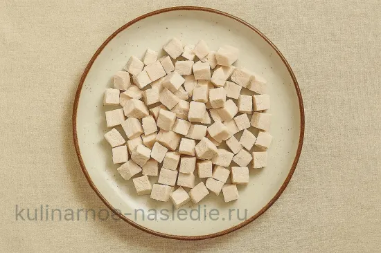 Окрошка на кефире с курицей - лёгкий рецепт без кваса - шаг 1 (изображение)