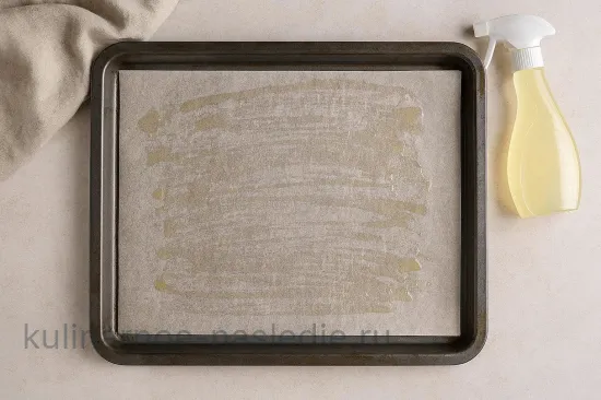 Меренговый рулет с лимонным кремом - воздушный десерт без муки - шаг 1. Подготовка духовки и противня