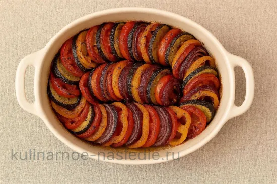 Рататуй с кремом из сыра и запечённым чесноком - шаг 3. Запекание овощей